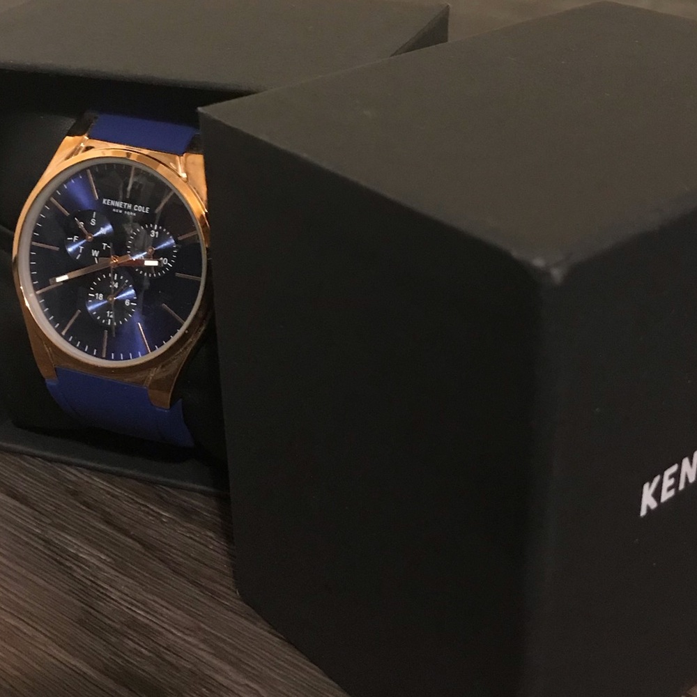 Men’s Kenneth Cole Watch - Picture 3 of 4
